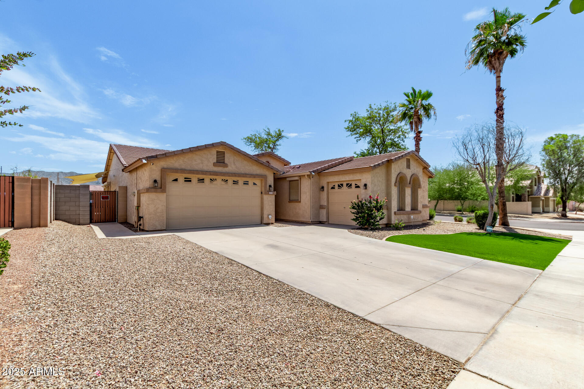 2225 W CARTER Road
