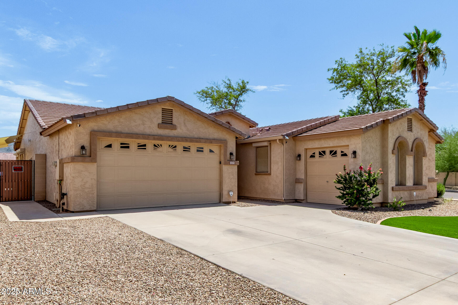 2225 W CARTER Road
