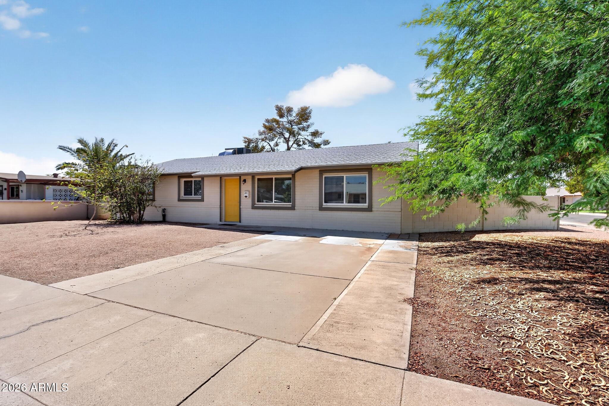 2501 E KAREN Drive
