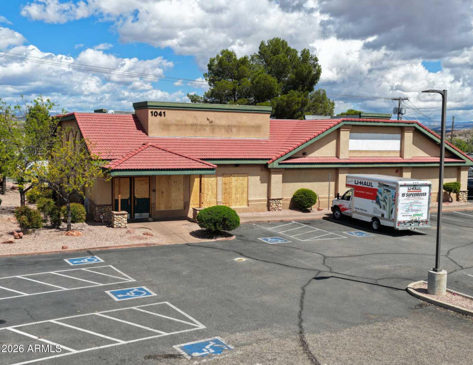 1041 HIGHWAY 89A -- 279