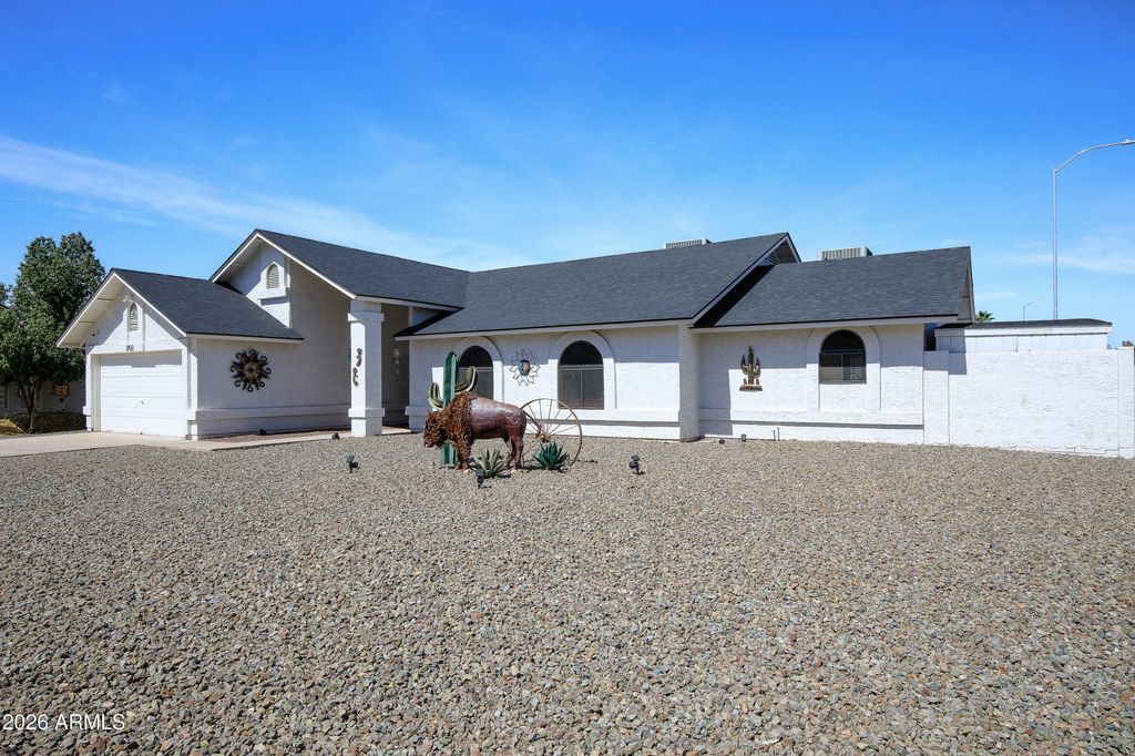 Photo of 3752 E Emerald Avenue, Mesa, AZ 85206 (MLS # 7000598)