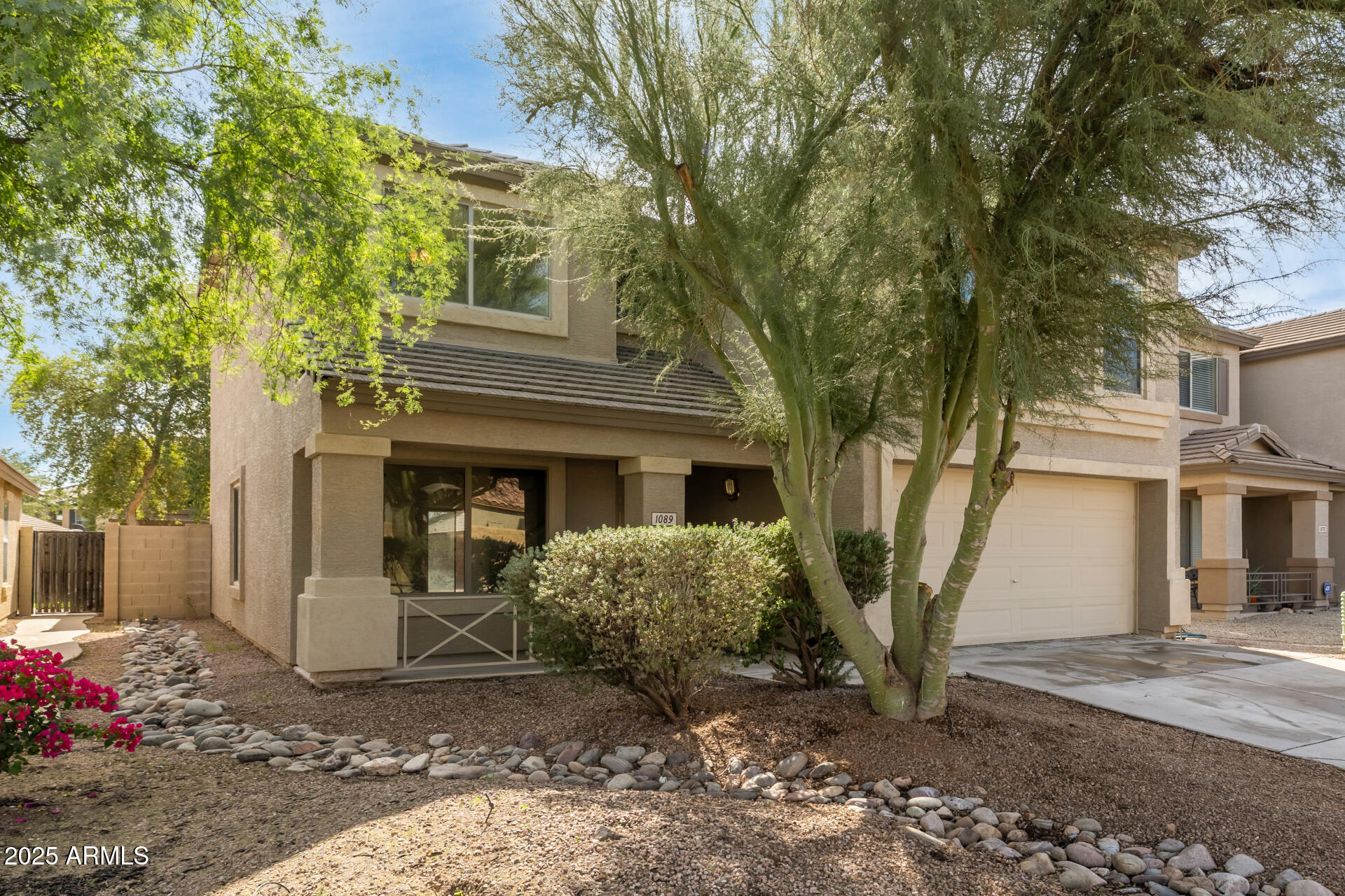 1089 E MOUNTAIN VIEW Road