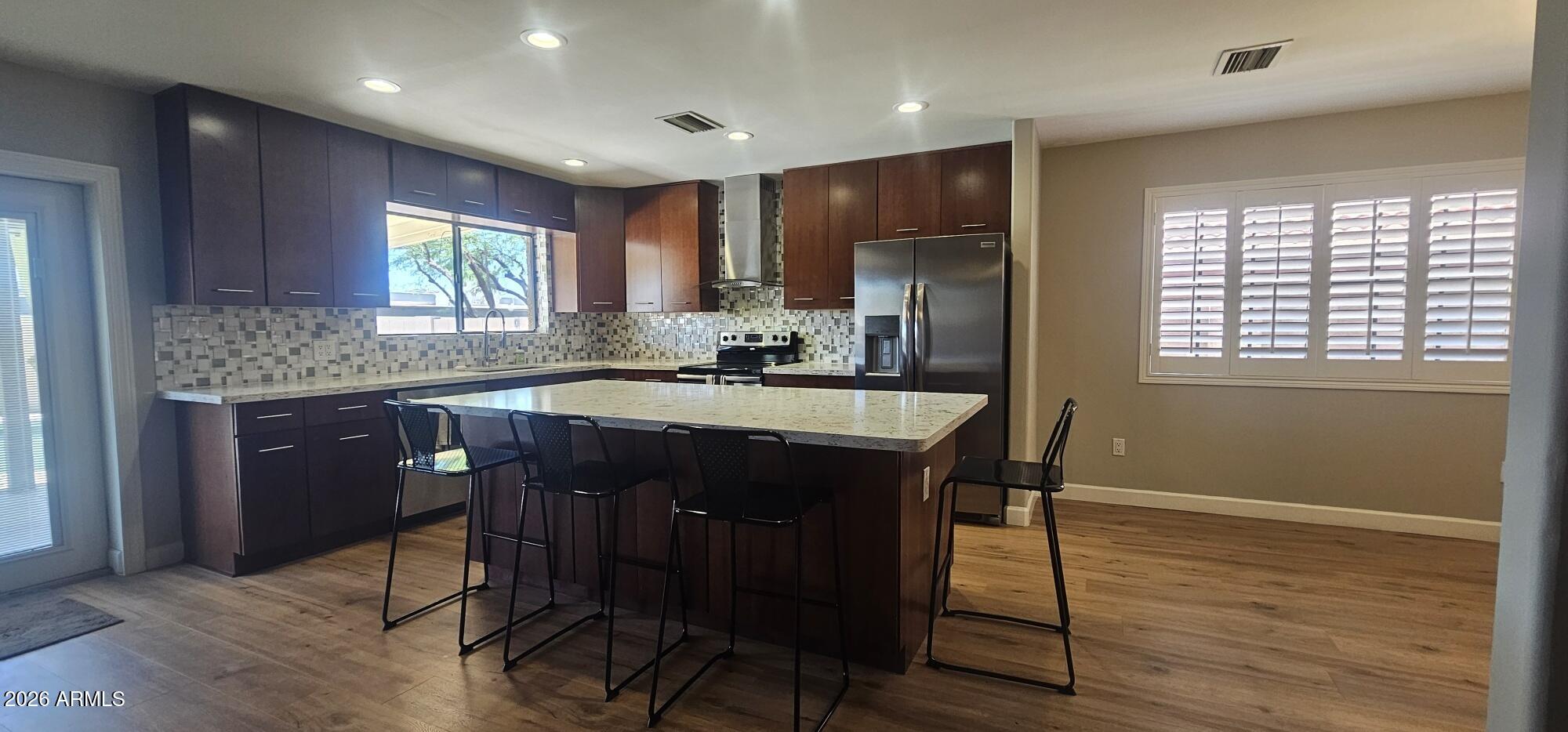 1131 E REDFIELD Road