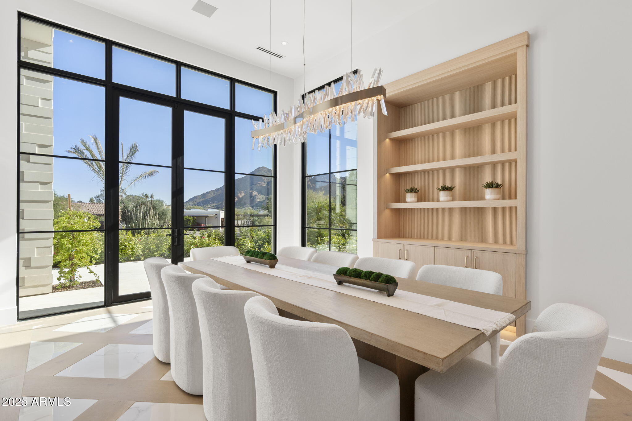 4534 E PEBBLE RIDGE Road