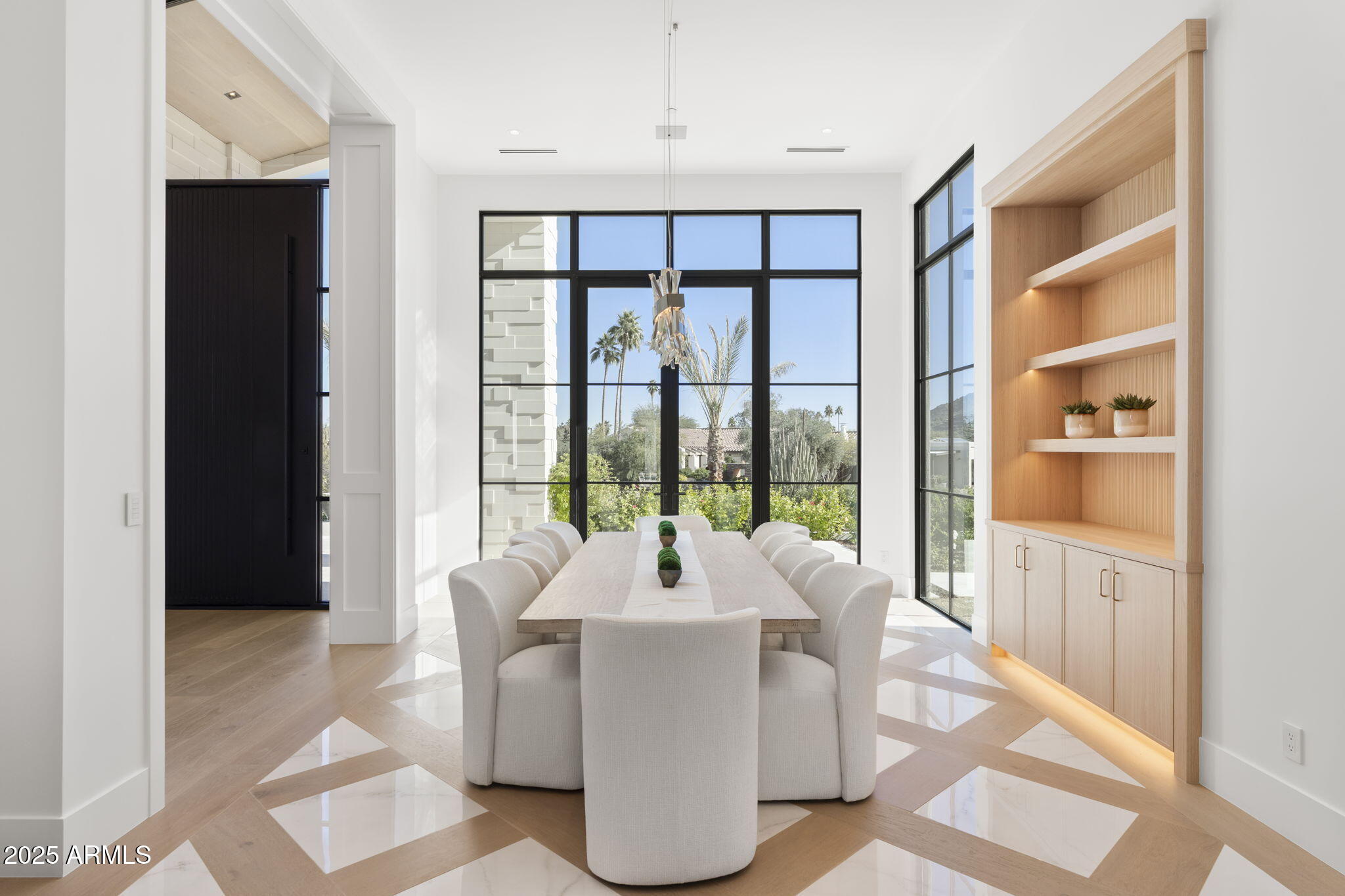 4534 E PEBBLE RIDGE Road