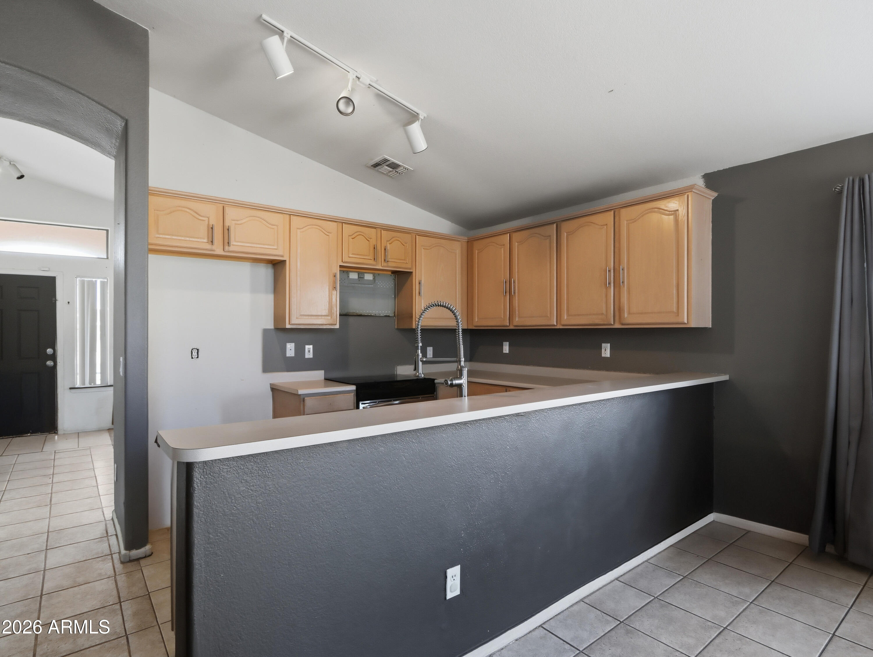 7815 W SOLANO Drive N