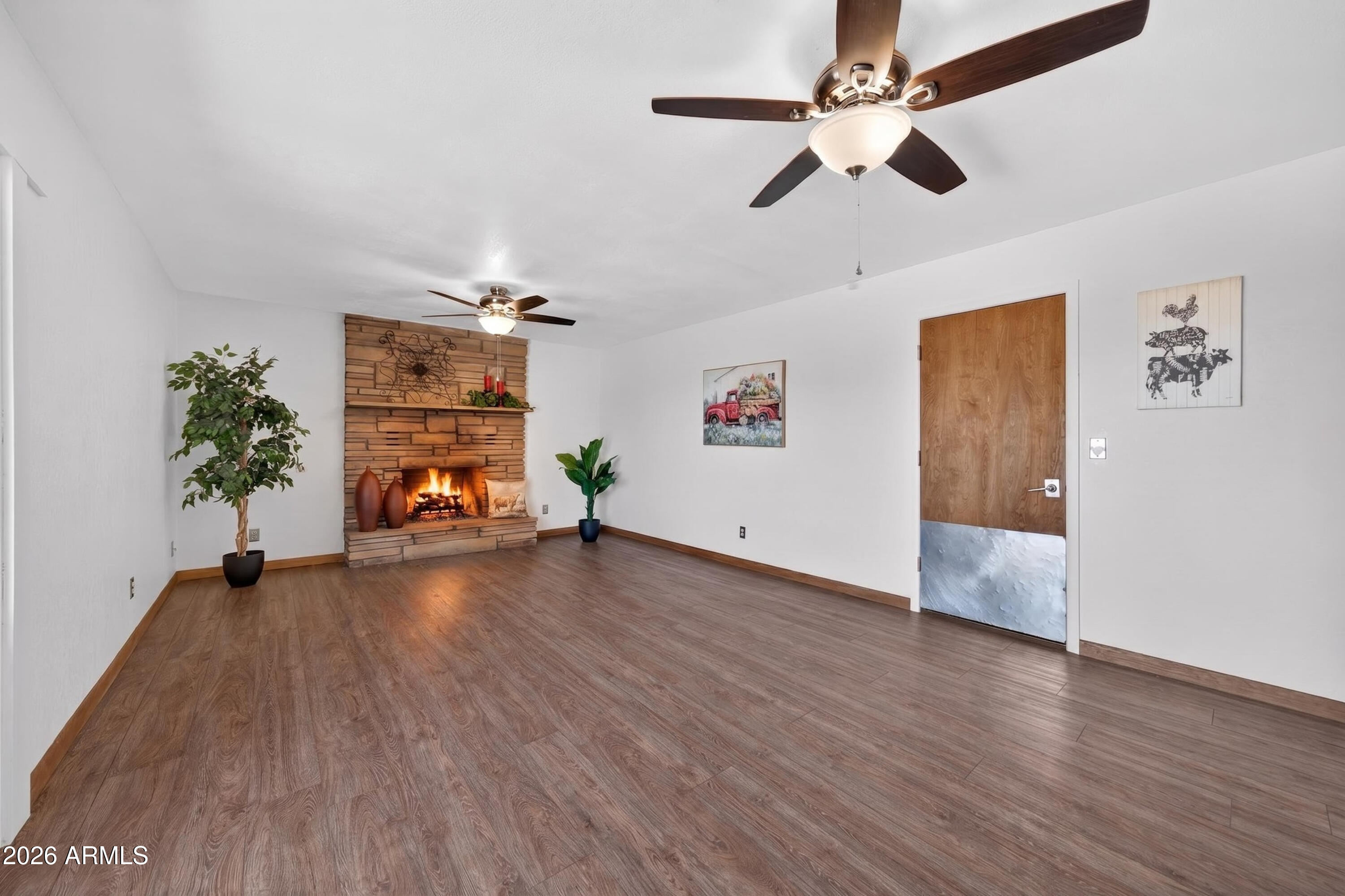 VISTA VILLAGE 5 - Residential