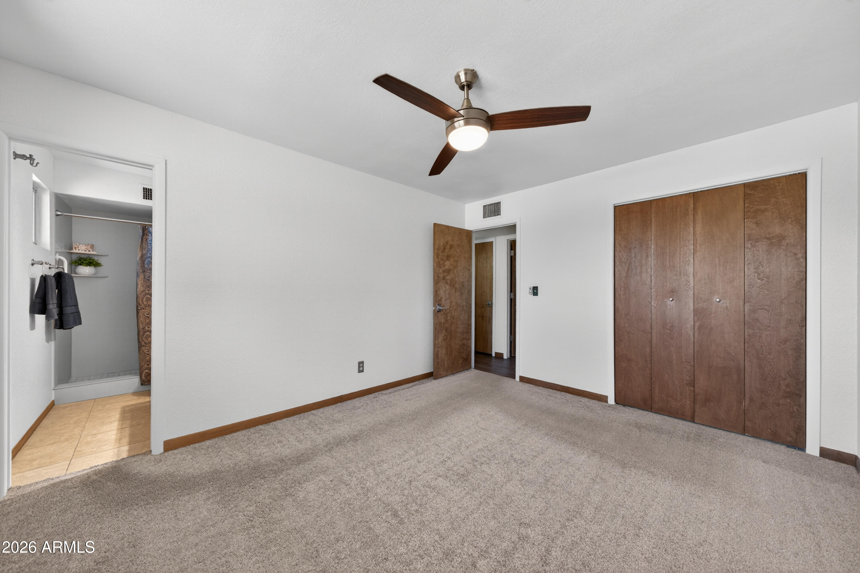 VISTA VILLAGE 5 - Residential