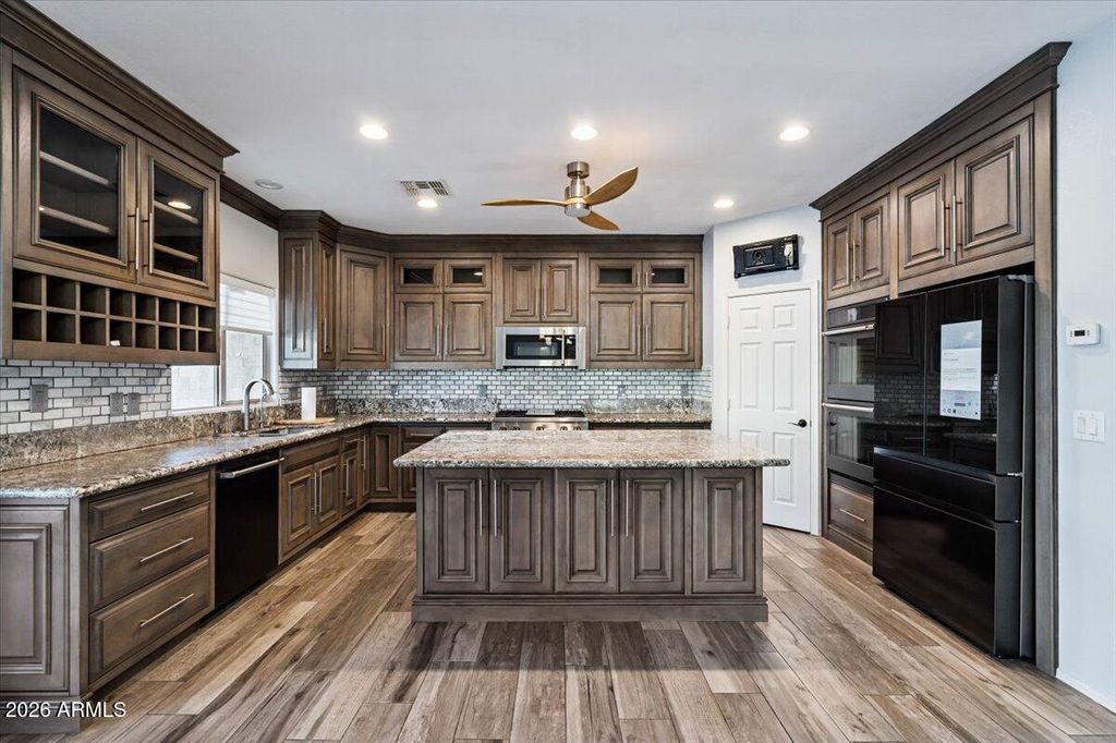 Photo of 890 E Heather Drive, San Tan Valley, AZ 85140 (MLS # 6975319)