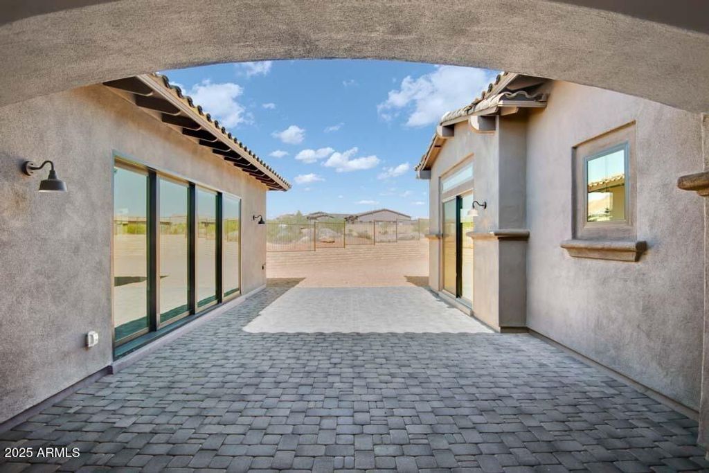 Photo of 13382 E Sand Hills Road, Scottsdale, AZ 85255 (MLS # 6840673)