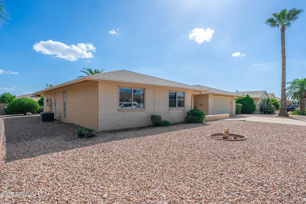 Photo of 11011 W Pleasant Valley Road, Sun City, AZ 85351 (MLS # 6931199)