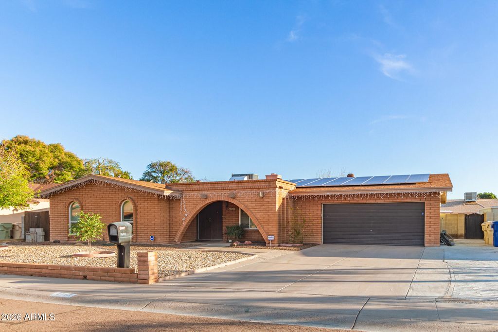 Photo of 4743 W Laurie Lane, Glendale, AZ 85302 (MLS # 6970498)