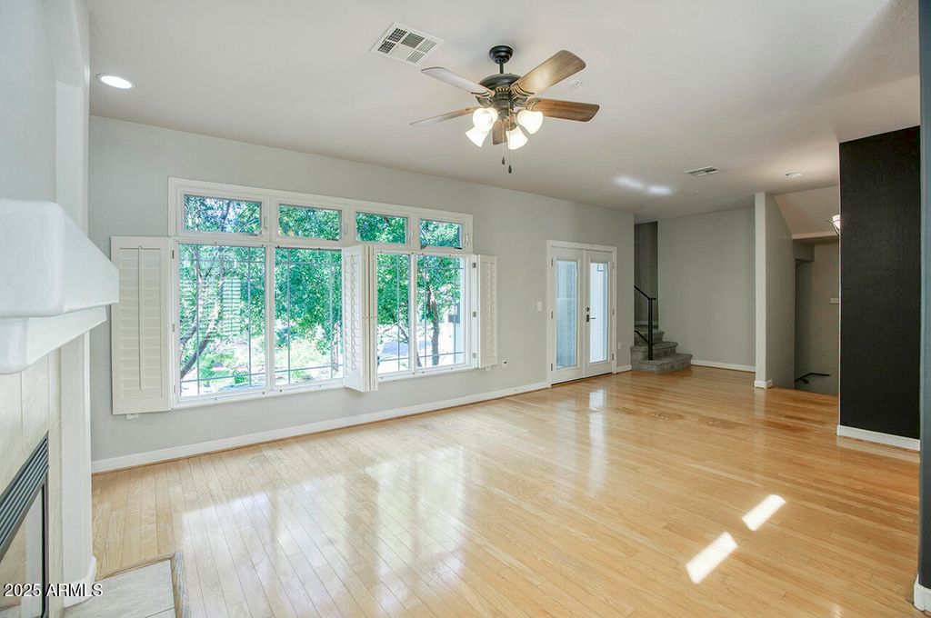 Photo of 235 W Portland Street, Phoenix, AZ 85003 (MLS # 6885580)