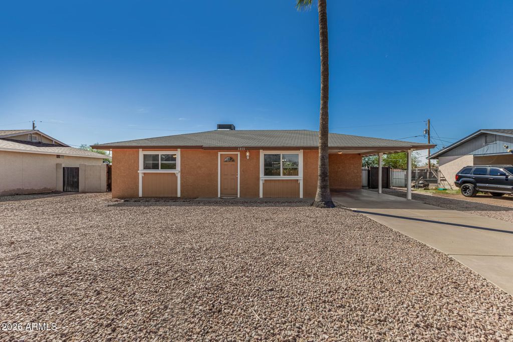 Photo of 1315 E 29th Avenue, Apache Junction, AZ 85119 (MLS # 6998780)