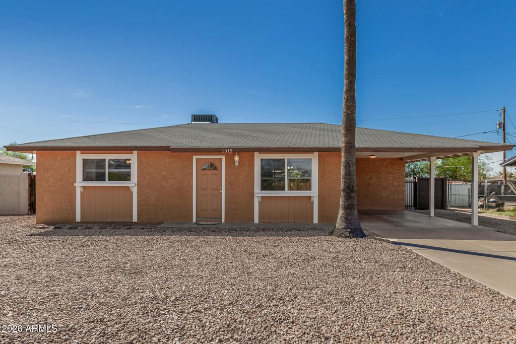 Photo of 1315 E 29th Avenue, Apache Junction, AZ 85119 (MLS # 6998780)