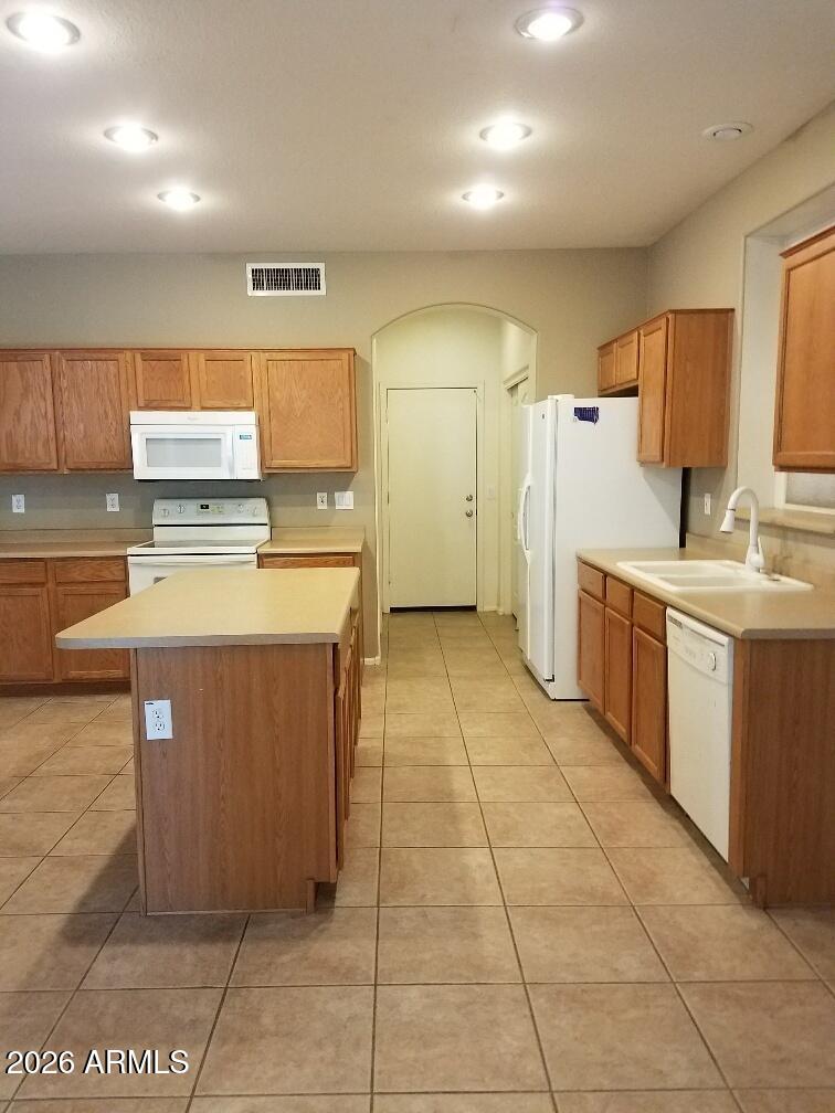 21140 E CALLE DE FLORES Drive