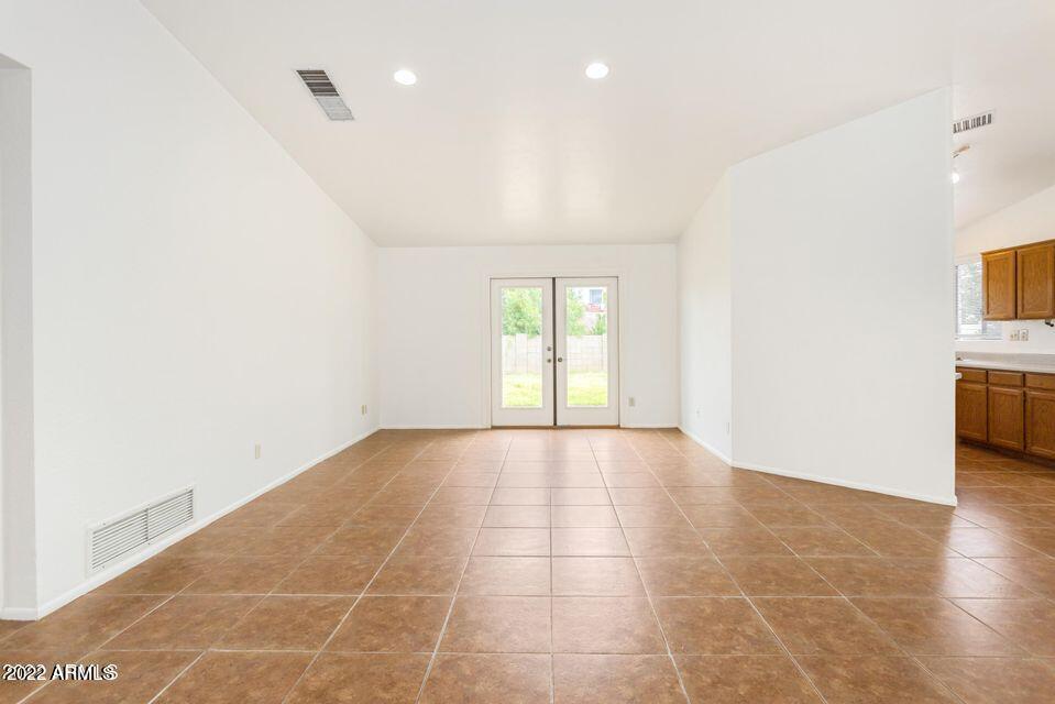 EAGLE RIDGE - Residential Lease
