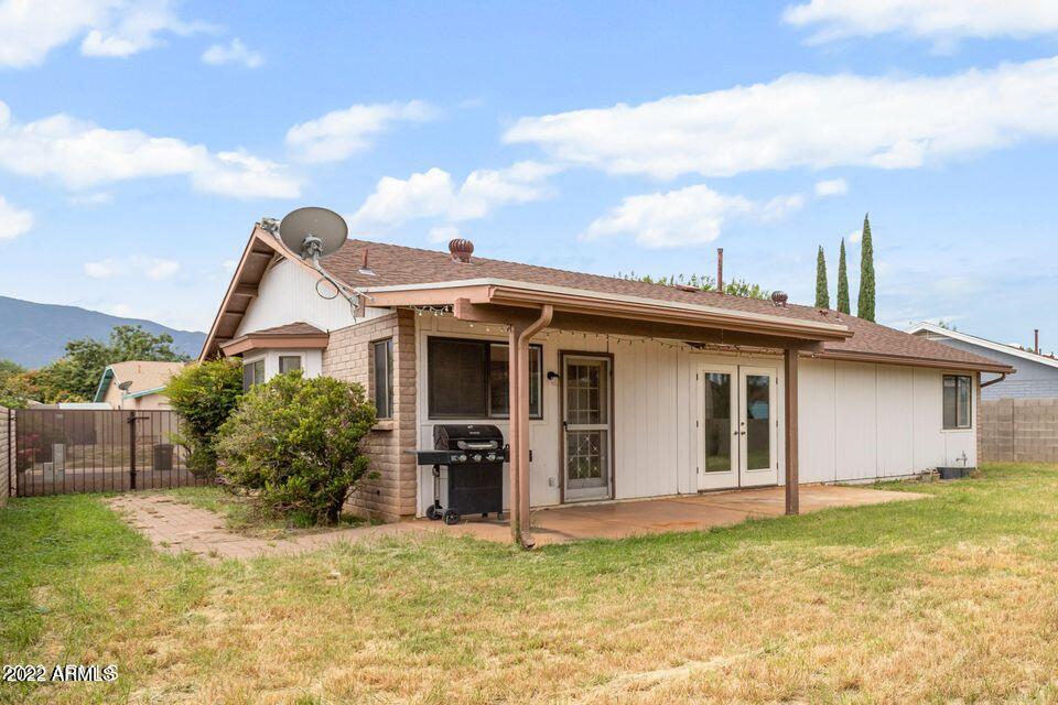EAGLE RIDGE - Residential Lease