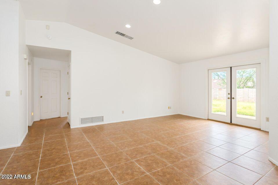 EAGLE RIDGE - Residential Lease