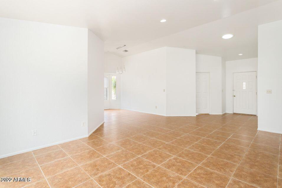 EAGLE RIDGE - Residential Lease