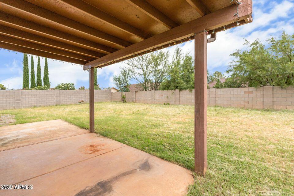 EAGLE RIDGE - Residential Lease