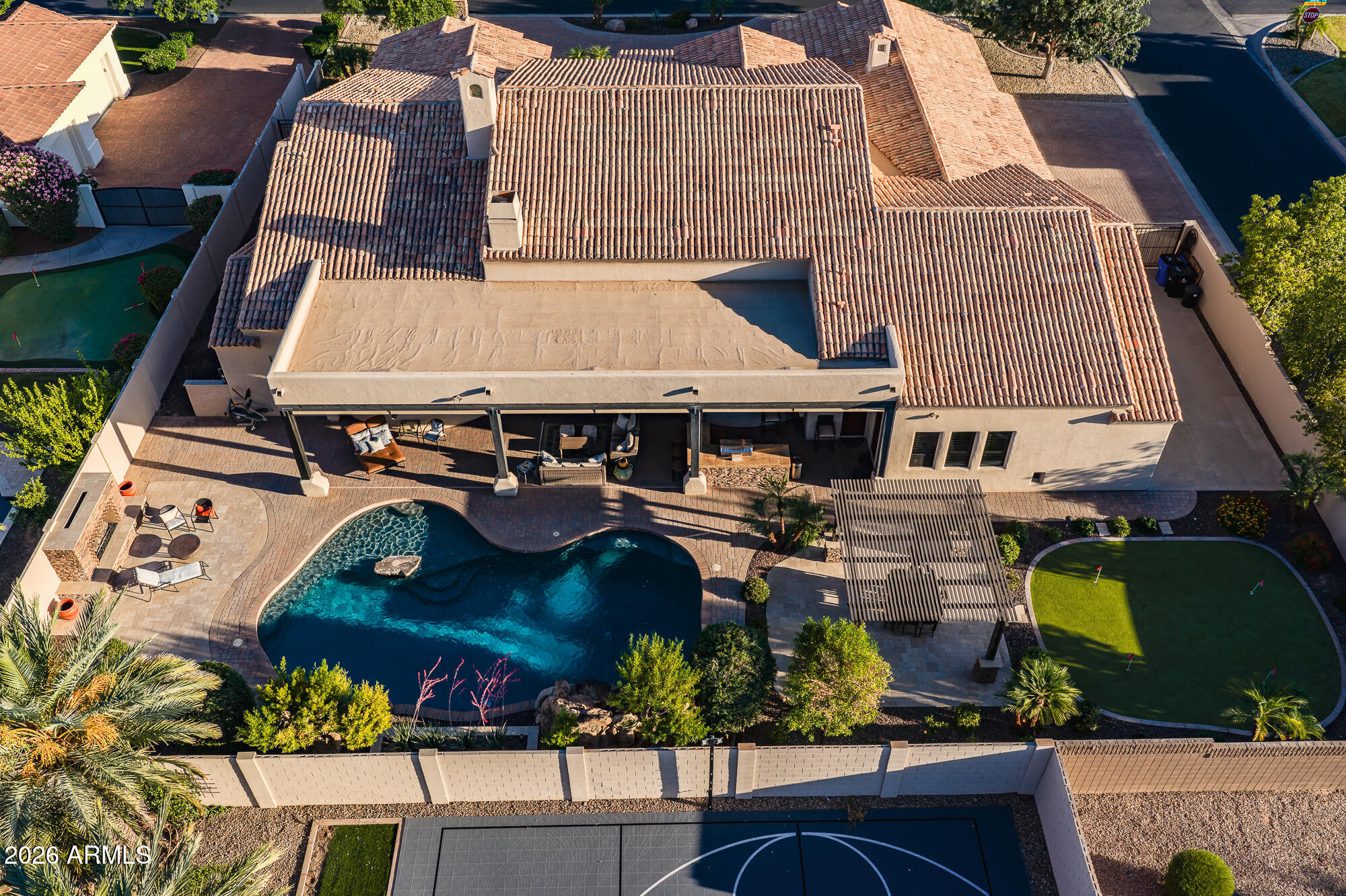 2914 E PORTOLA VALLEY Drive