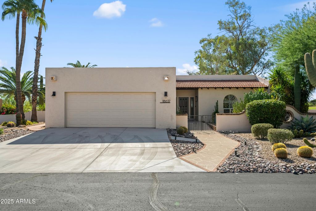Photo of 18637 E Mazatzal Circle, Rio Verde, AZ 85263 (MLS # 6944470)