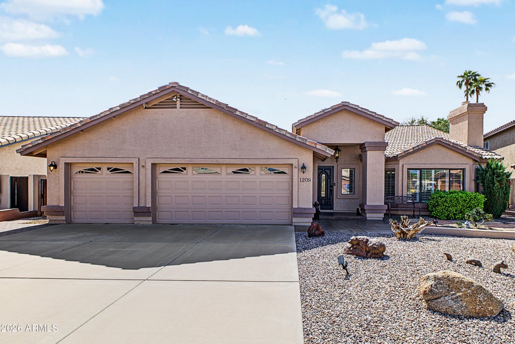 Photo of 1209 W Royal Palms Court, Gilbert, AZ 85233 (MLS # 7090488)