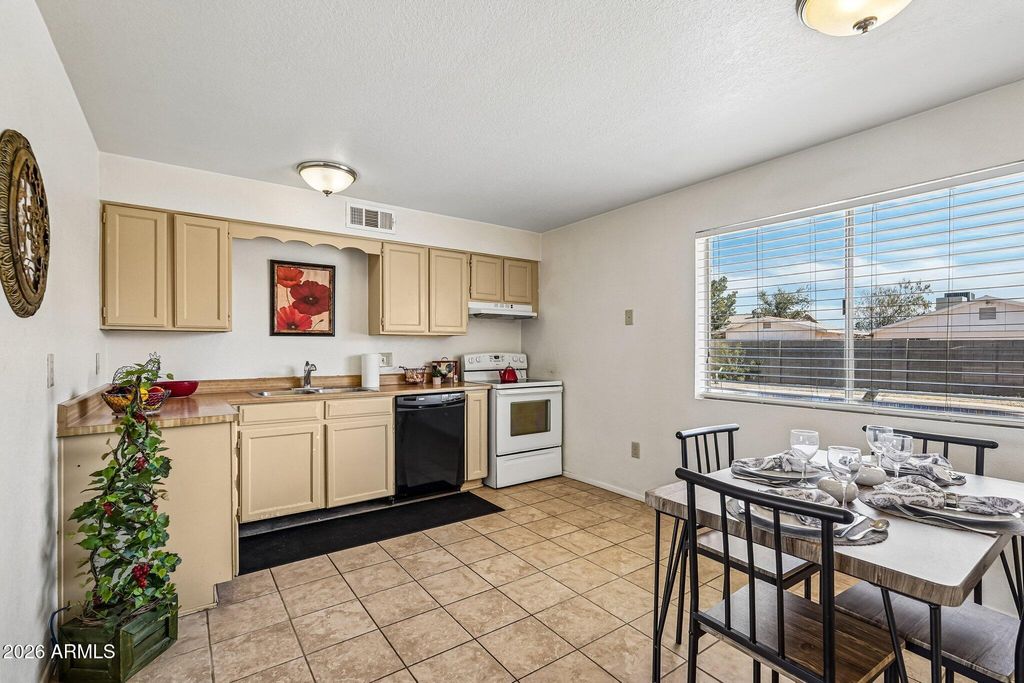 Photo of 7109 W Ironwood Drive, Peoria, AZ 85345 (MLS # 7028286)