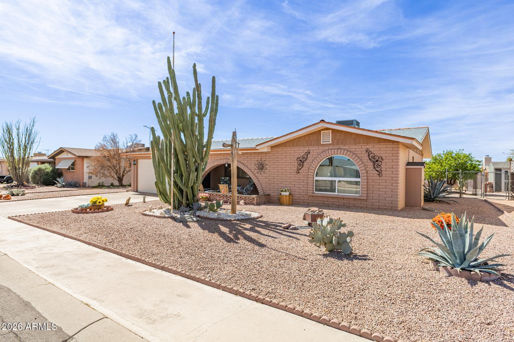 Photo of 1144 S Main Drive, Apache Junction, AZ 85120 (MLS # 6991153)