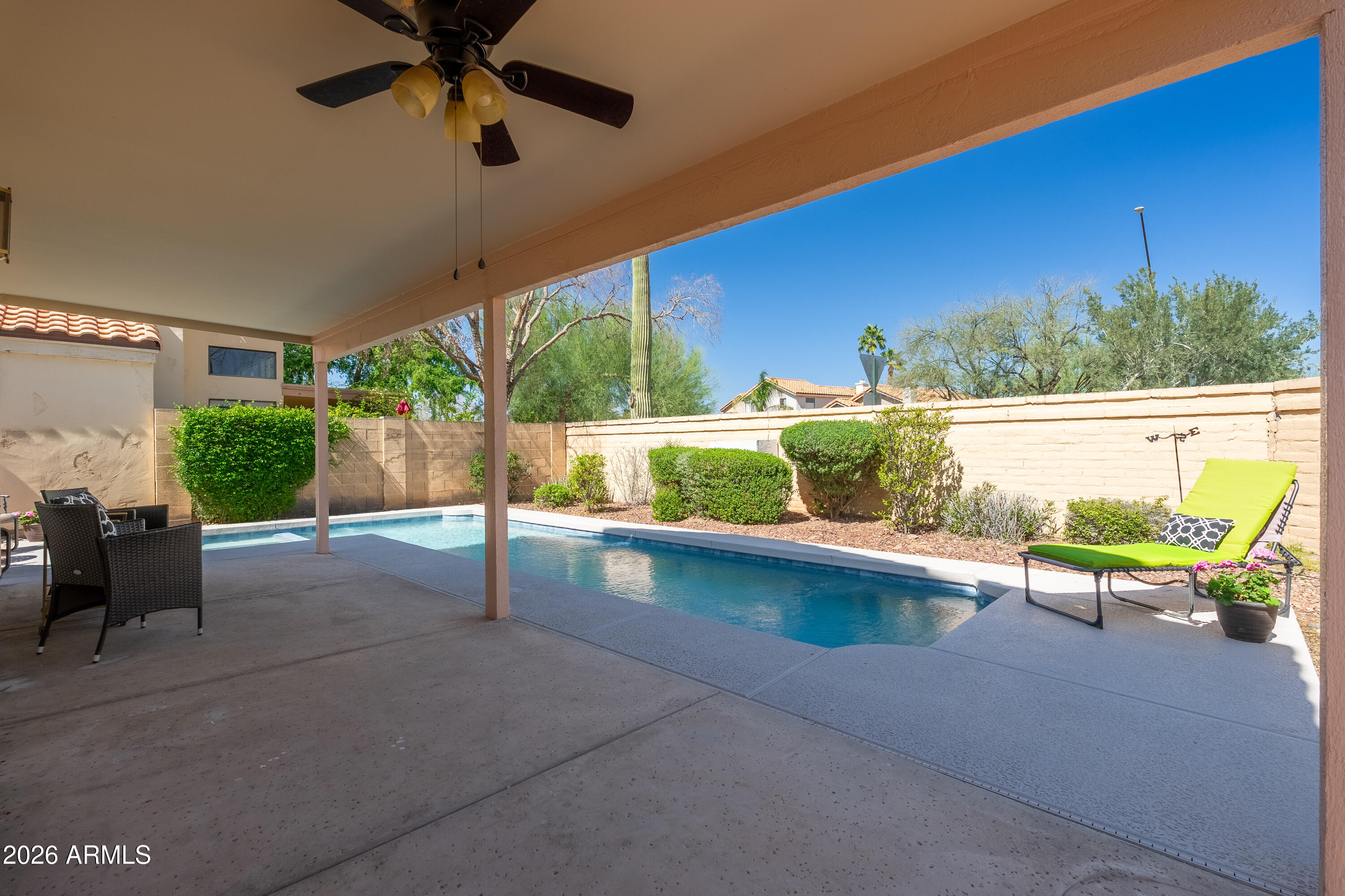 9596 E WINDROSE Drive