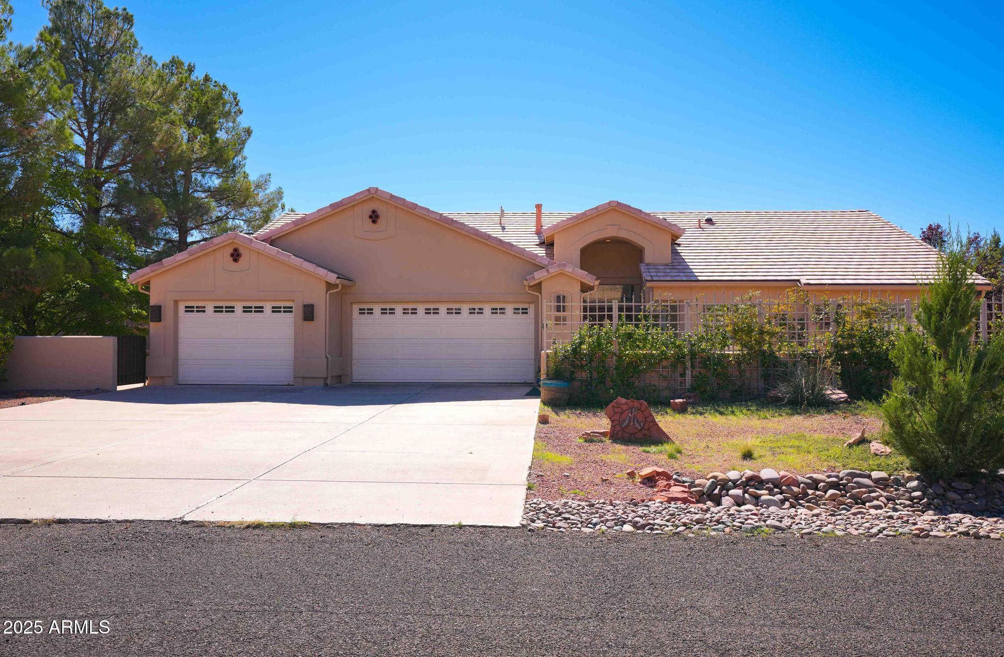 168 E TONTO Drive