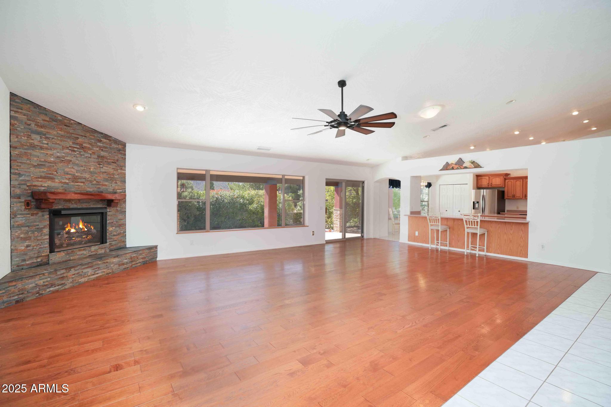 168 E TONTO Drive