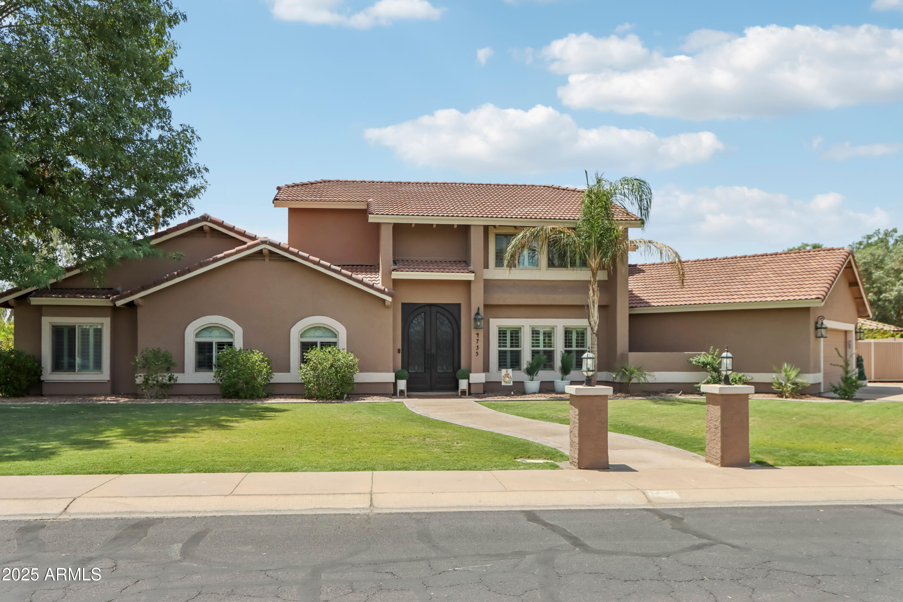 4735 E HARMONY Circle