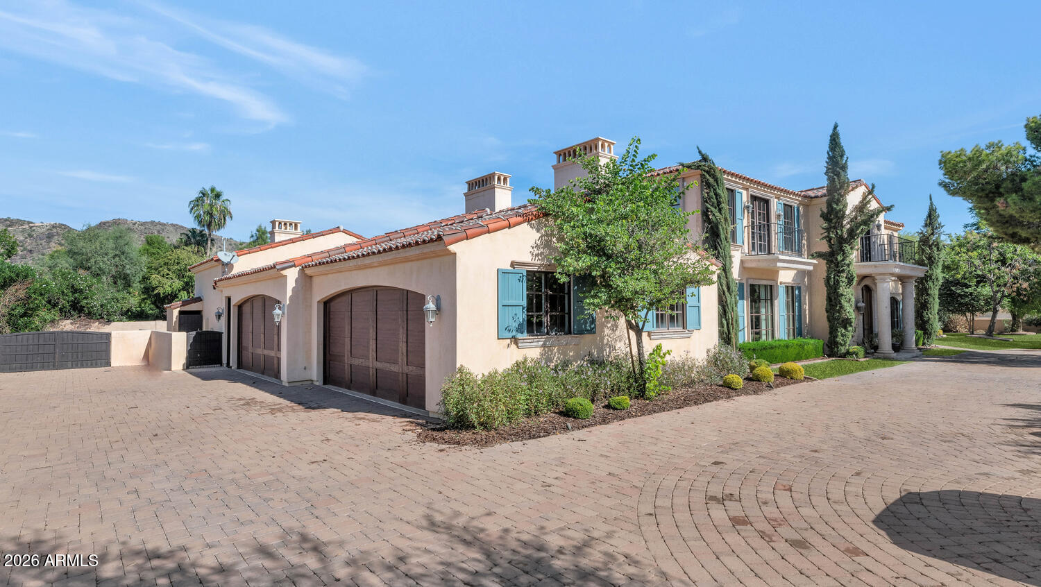 6032 E LINCOLN Drive