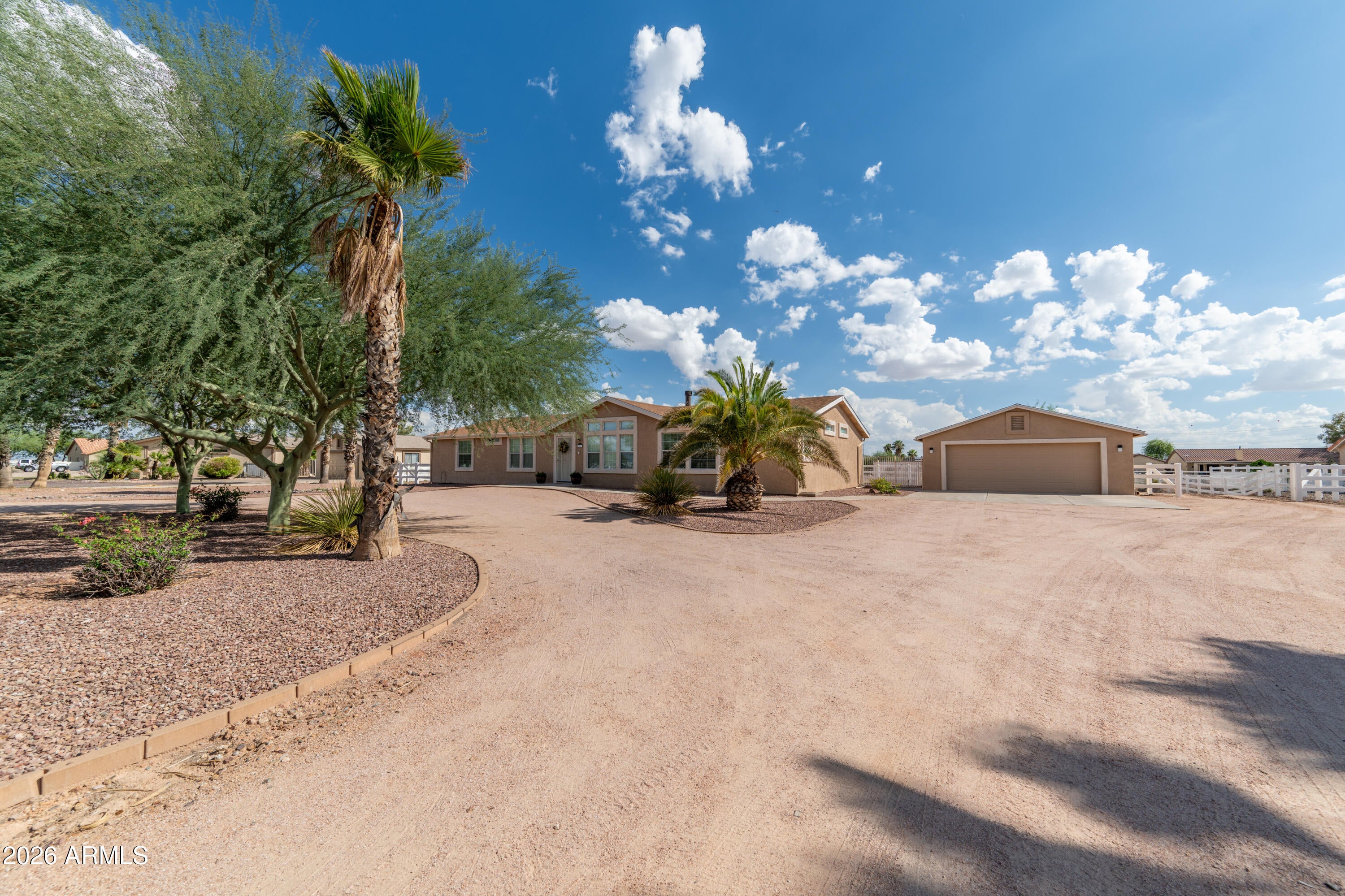 10037 E TWIN SPURS Lane