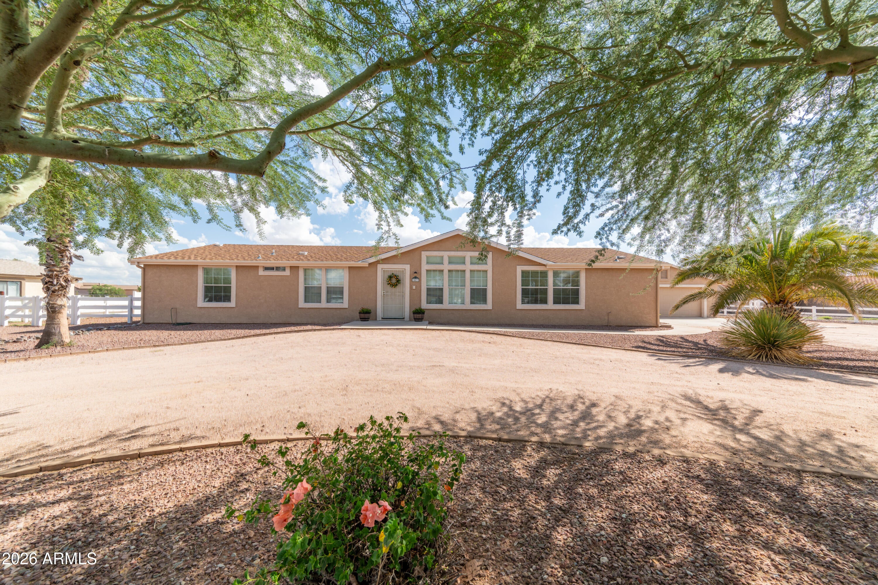 10037 E TWIN SPURS Lane