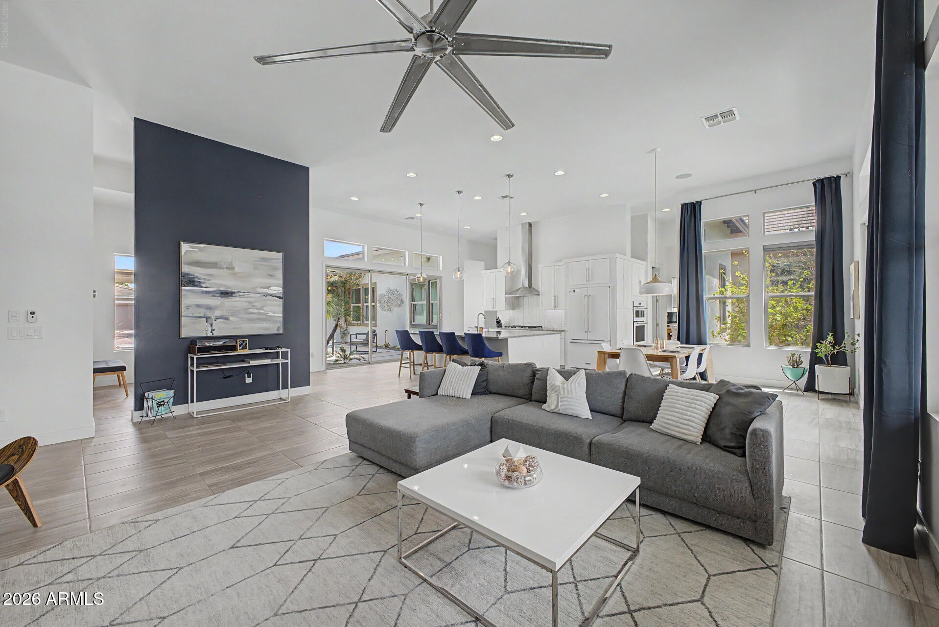 3671 E AQUARIUS Place