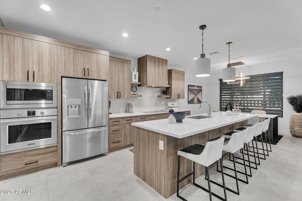 Photo of 168 E Hearne Way, Gilbert, AZ 85234 (MLS # 6922452)
