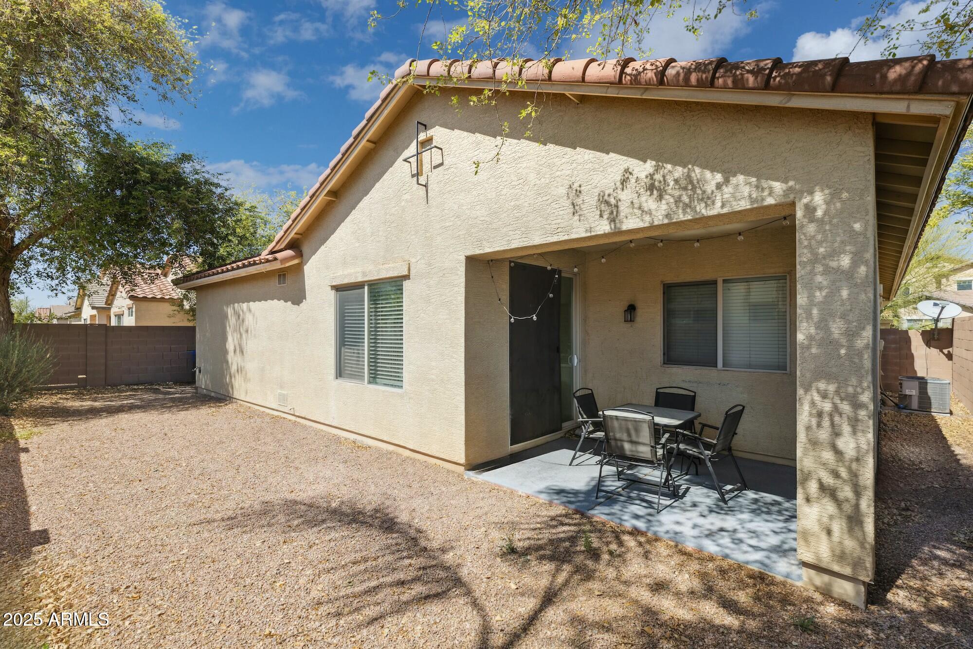 897 E CHERRY HILLS Drive