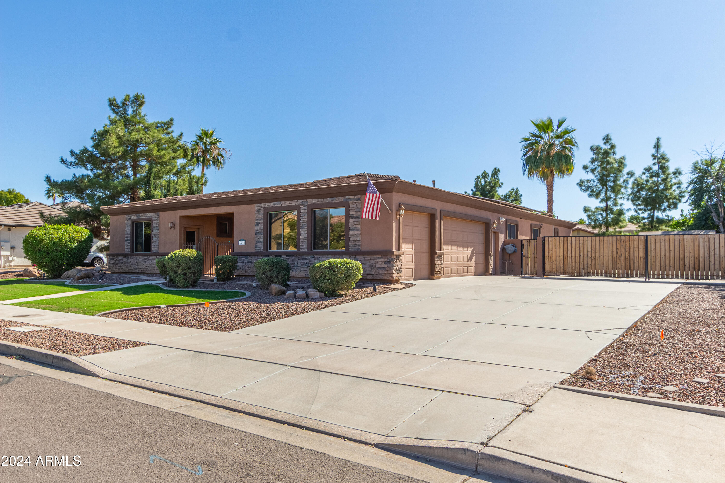 19865 E AUGUSTUS Avenue