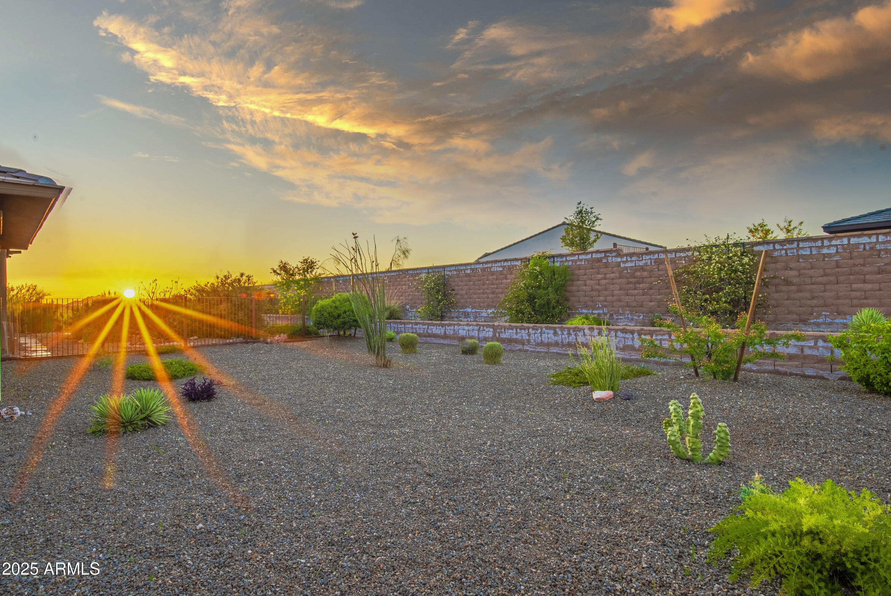 3921 GOLD RIDGE Road