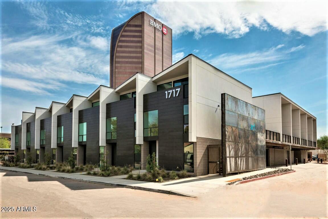 1717 N 1st Avenue Unit 215