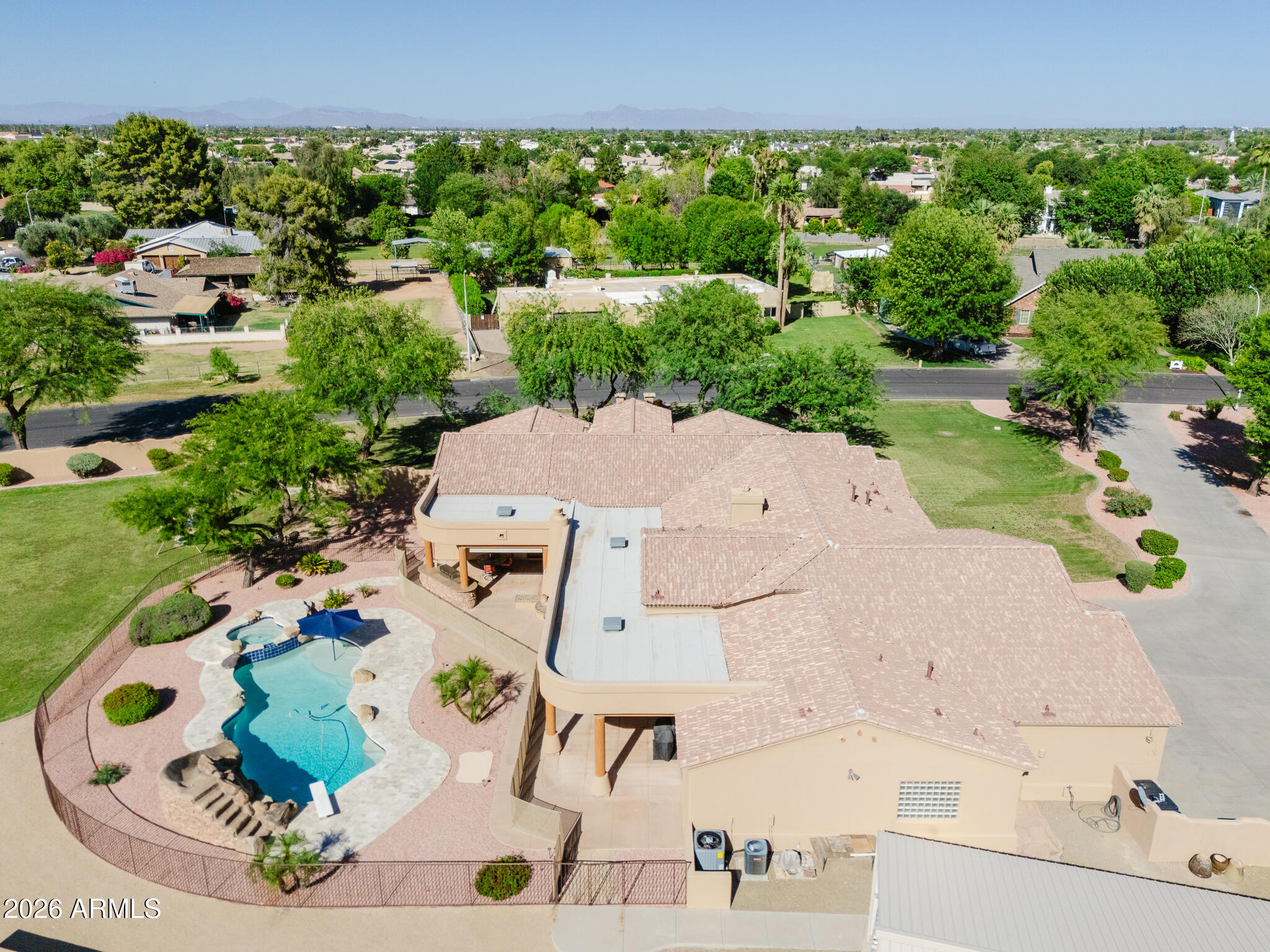 650 N BULLMOOSE Drive
