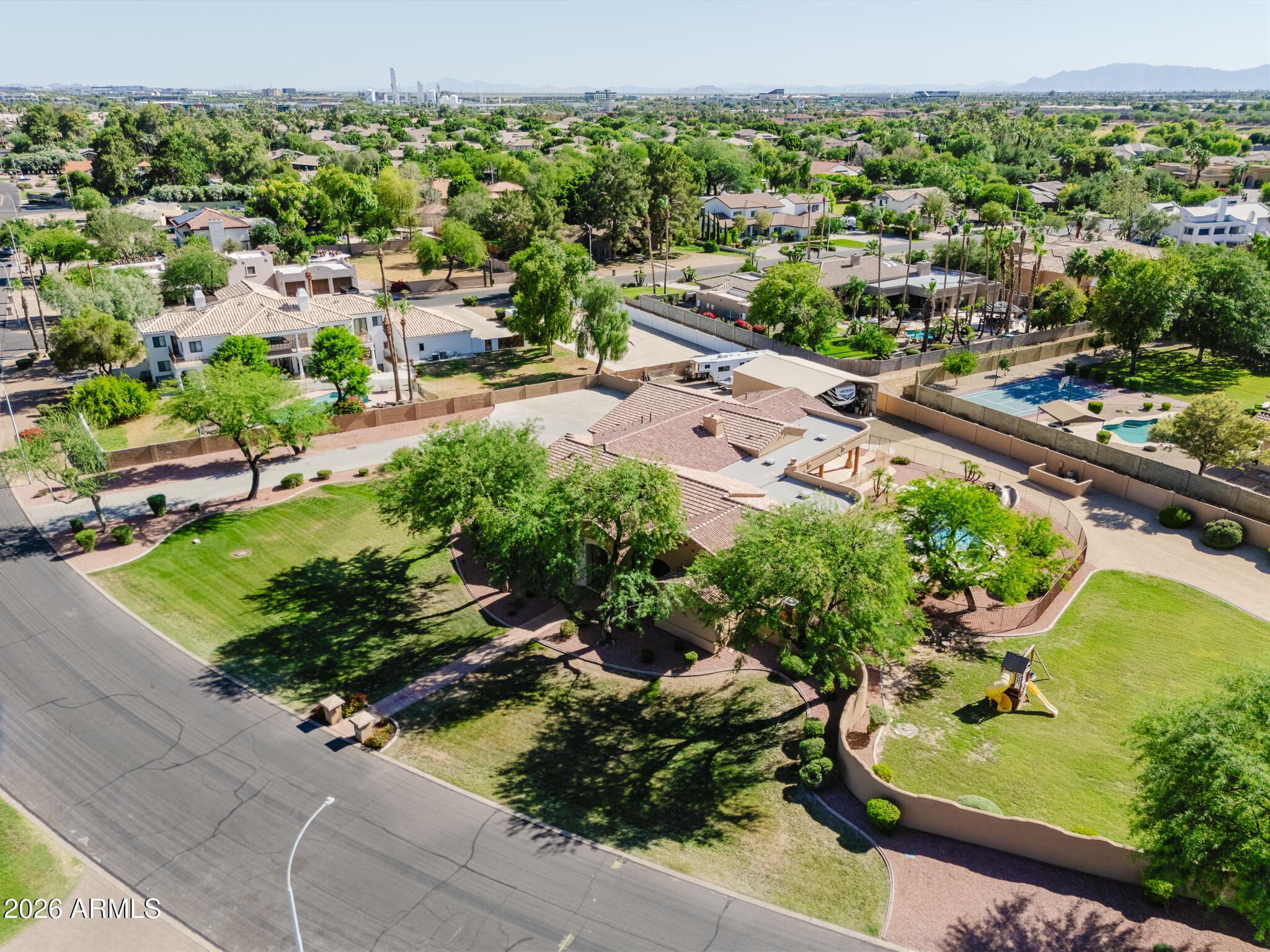 650 N BULLMOOSE Drive
