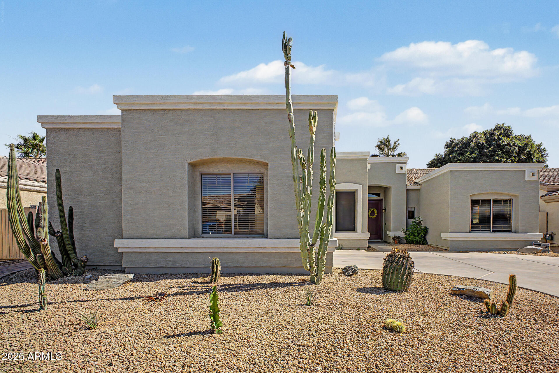 765 W EBONY Way
