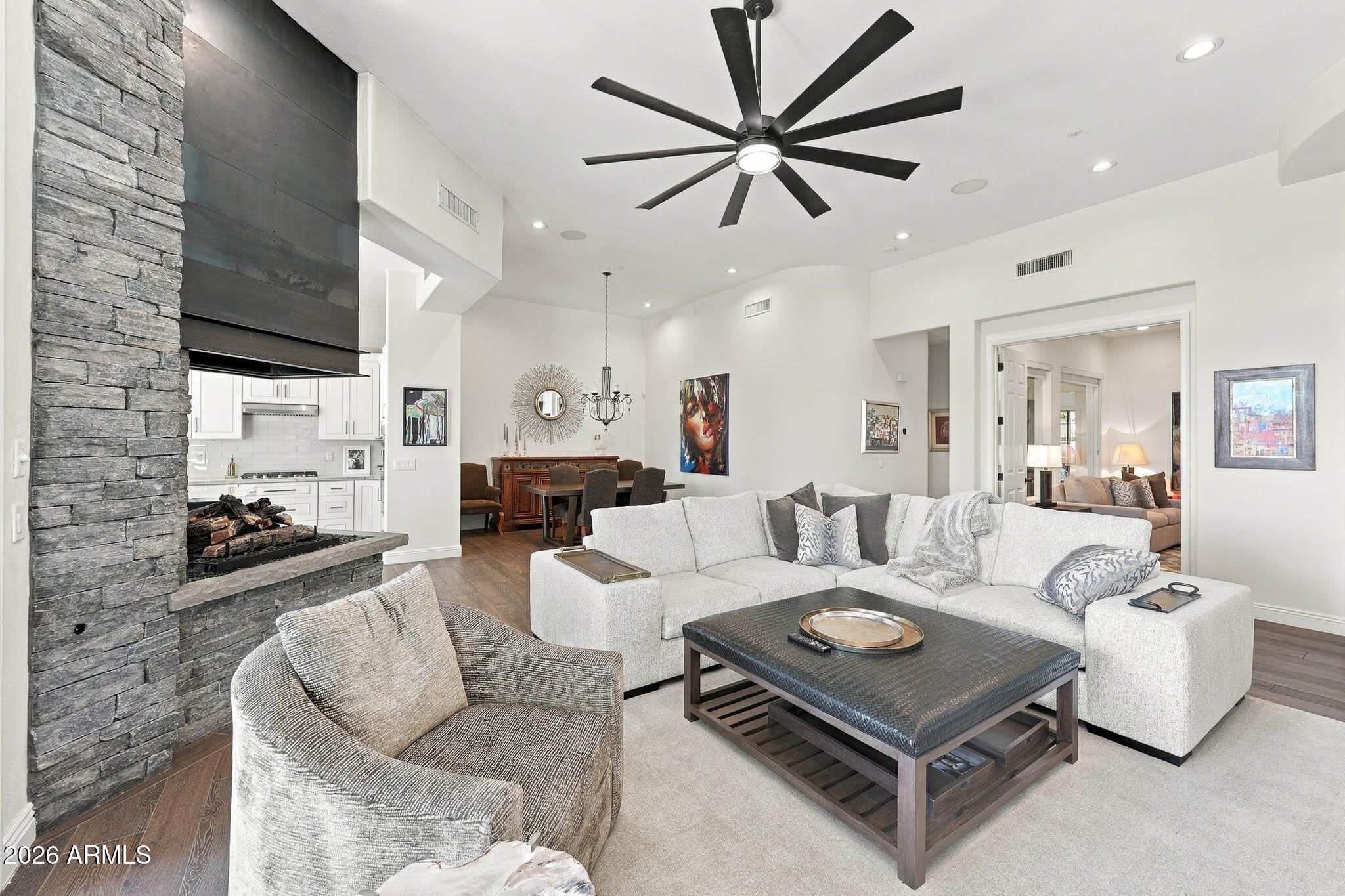 9270 E THOMPSON PEAK Parkway 358