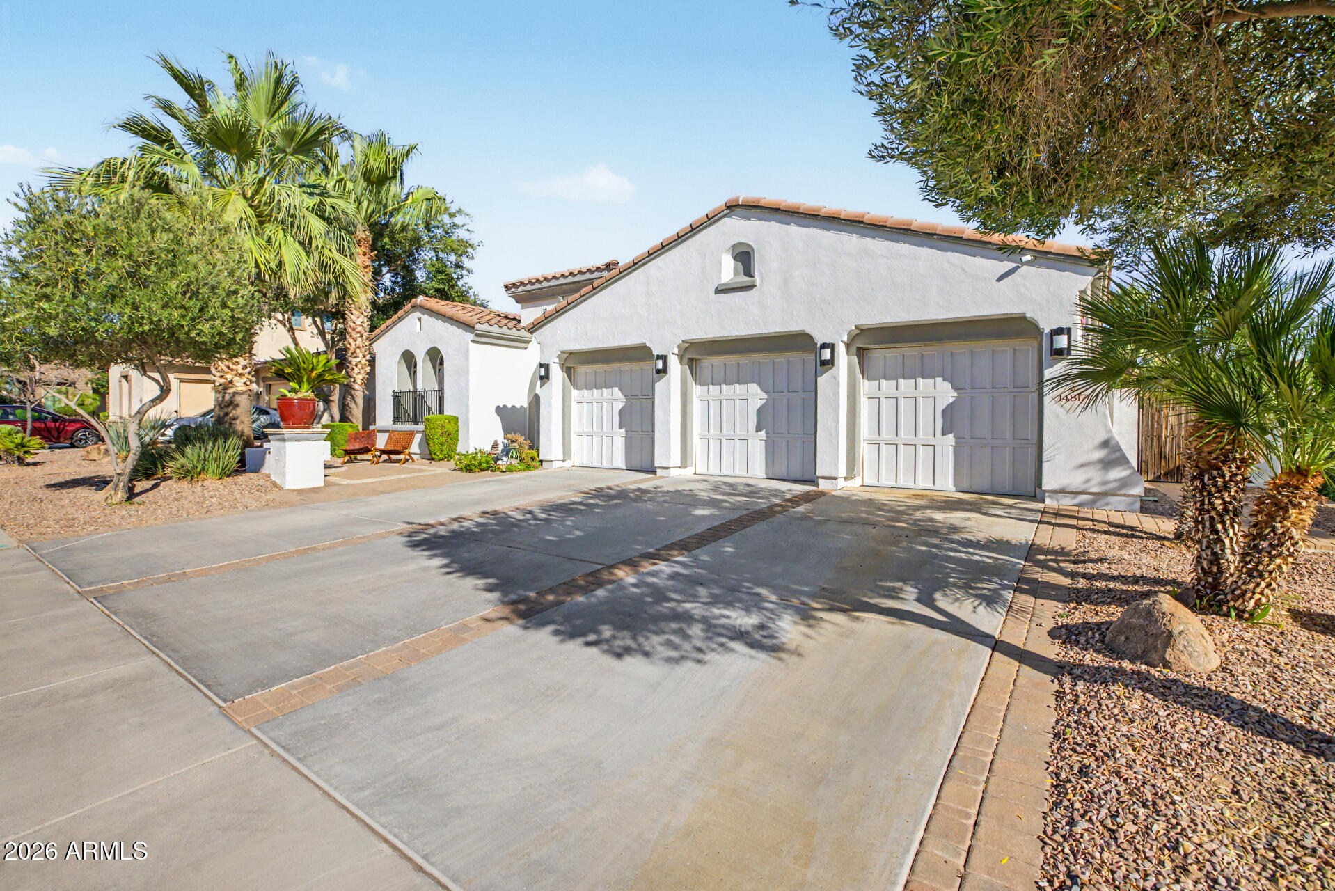 14817 W ESCONDIDO Drive N