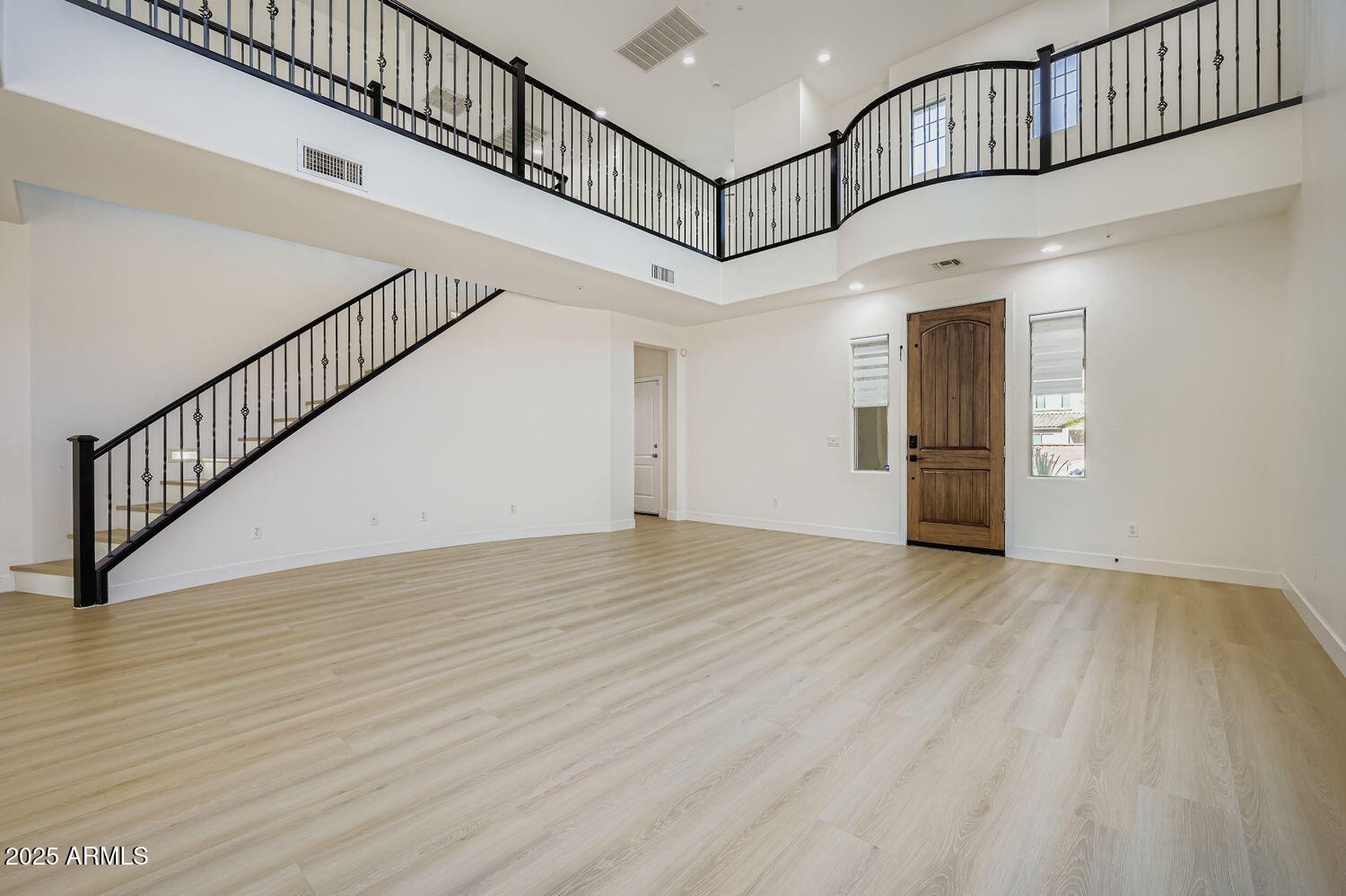 9017 W PINNACLE VISTA Drive