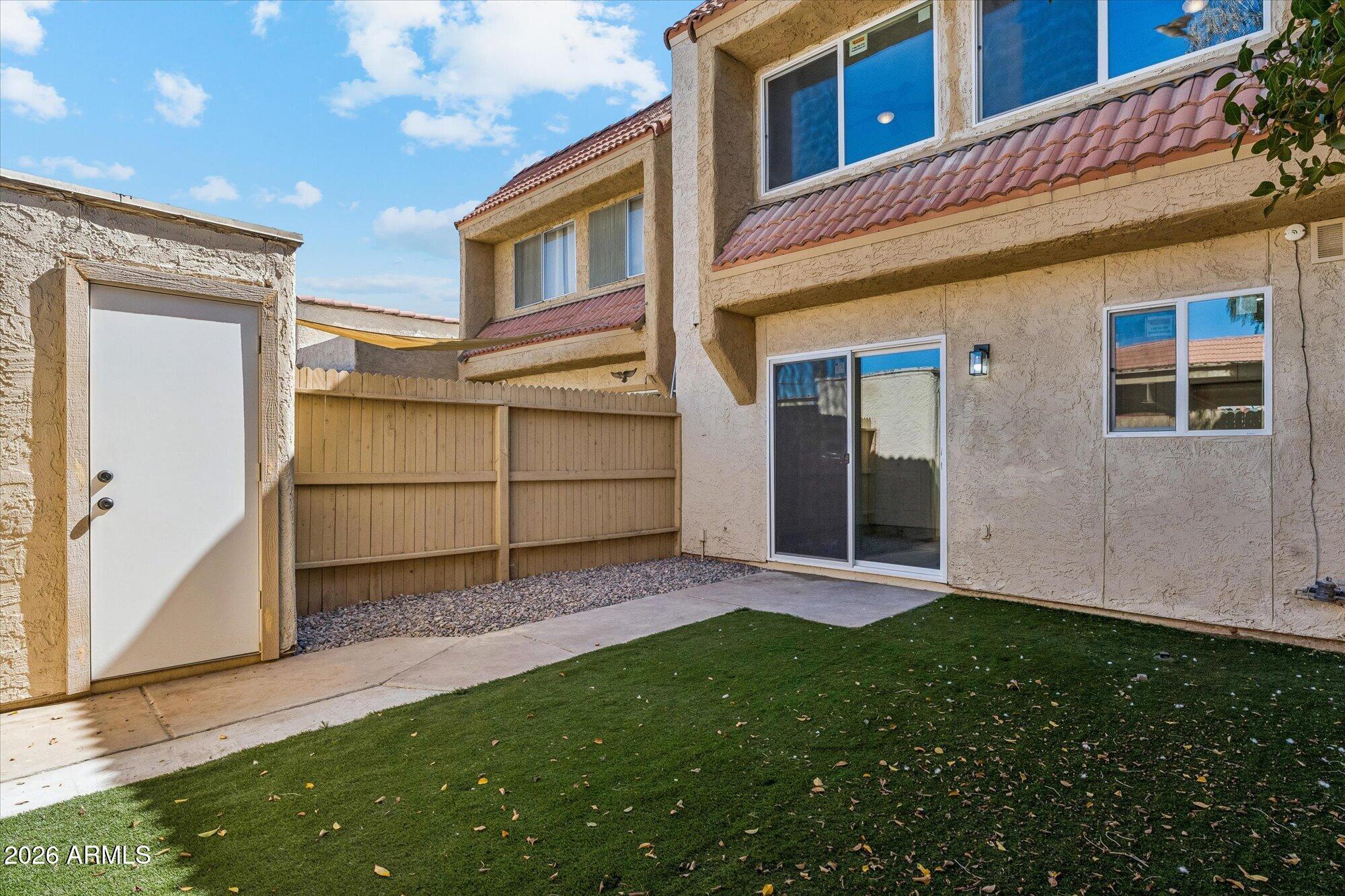 PACE ROSEWOOD AMD - Residential